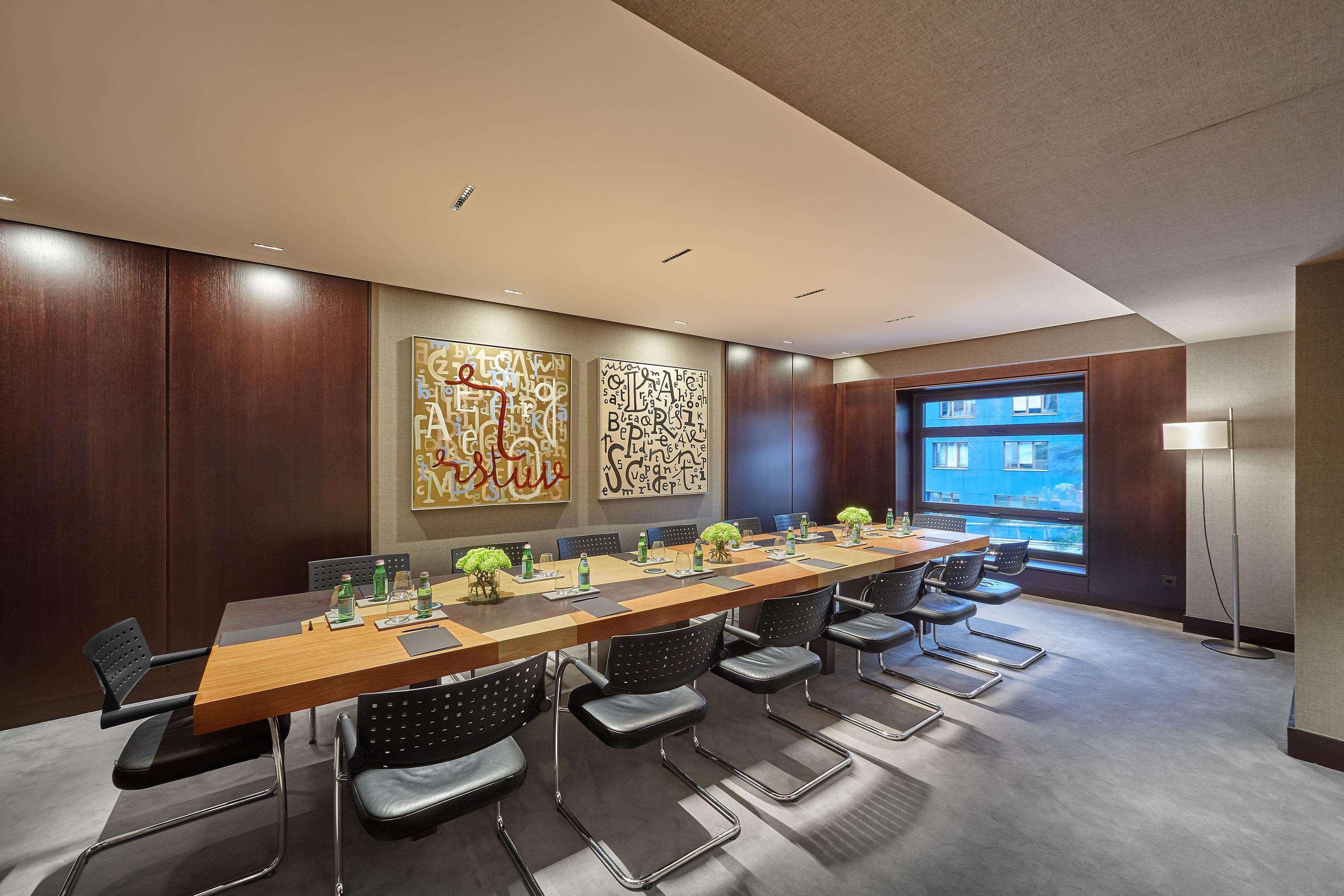 The Artist Grand Hotel Of Art Bilbao Exterior photo The boardroom at the London office
