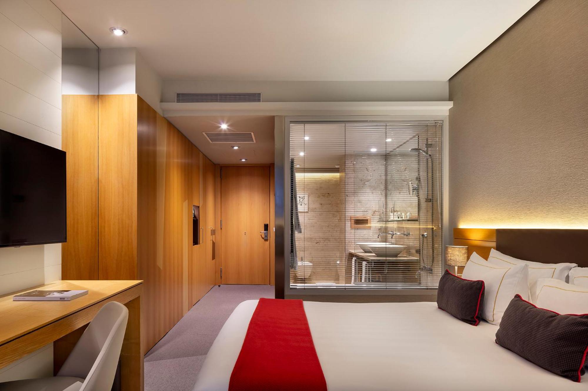 The Artist Grand Hotel Of Art Bilbao Exterior photo Deluxe Room
