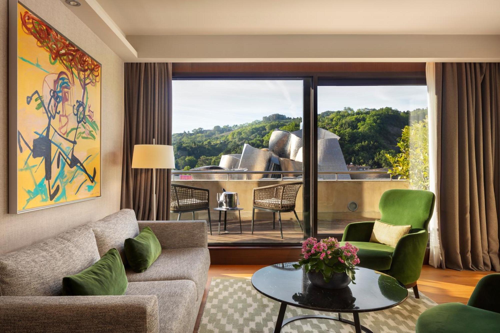 The Artist Grand Hotel Of Art Bilbao Exterior photo A suite at the hotel